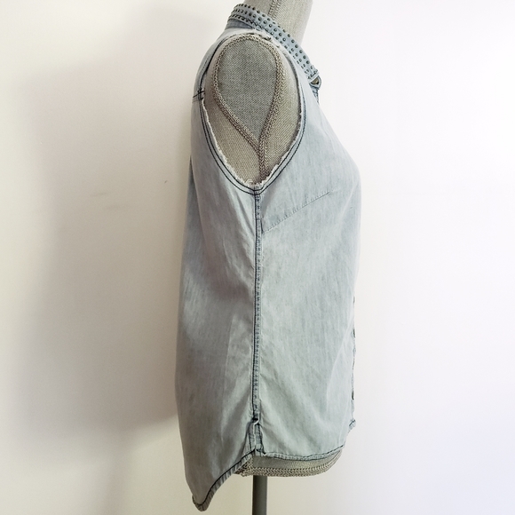 Aqua Chambray Studded Button Down Top - Picture 2 of 3